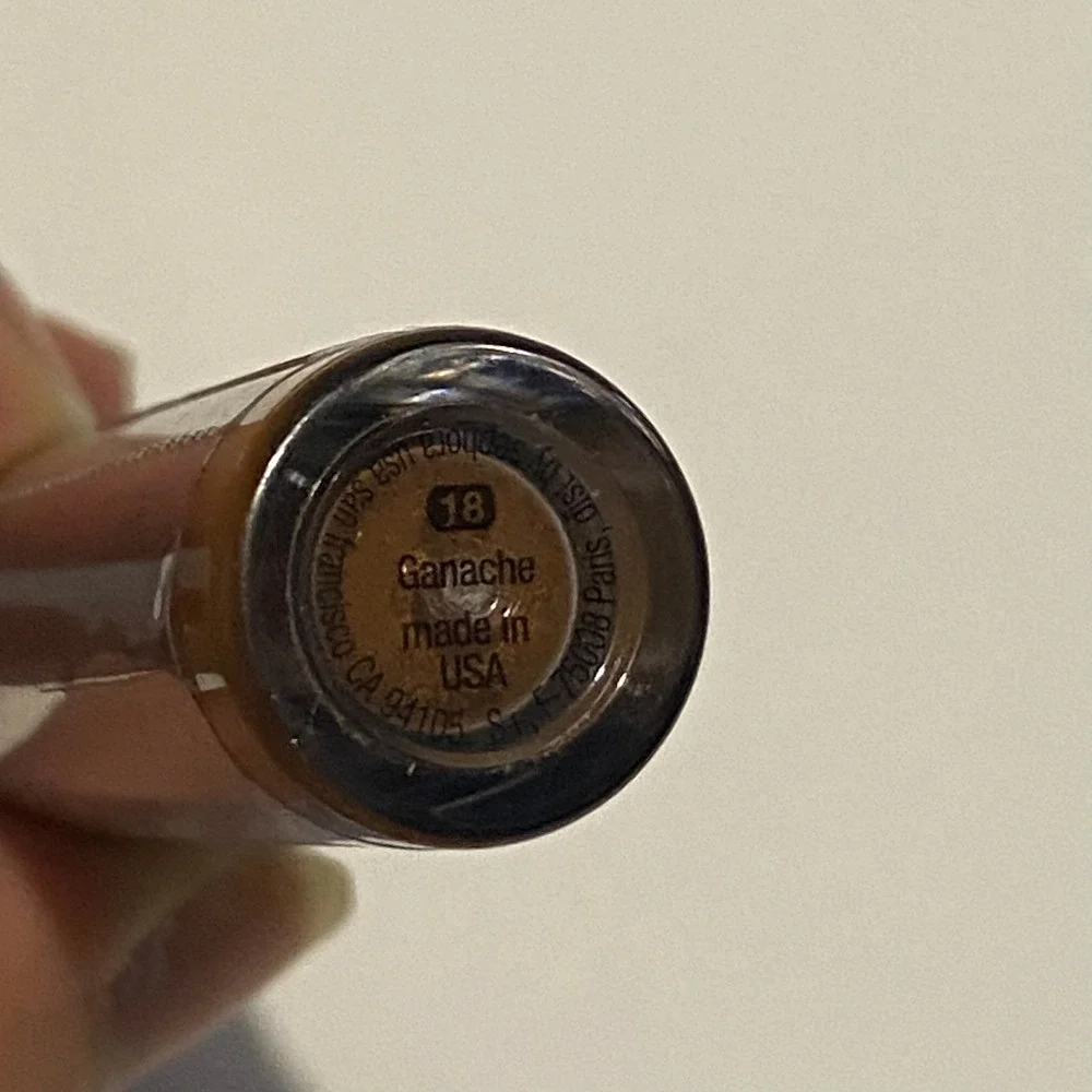 Sephora Bright Future‎ Gel Serum Concealer Ganache 18